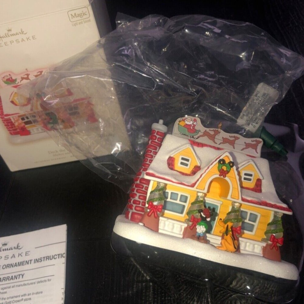 Hallmark Keepsake Christmas Ornament‎ Disney Deck The House Mickey Pluto